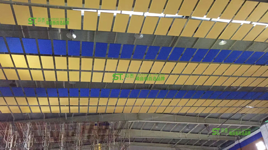 清遠學(xué)校籃球館吊頂空間吸聲體案例(圖1)